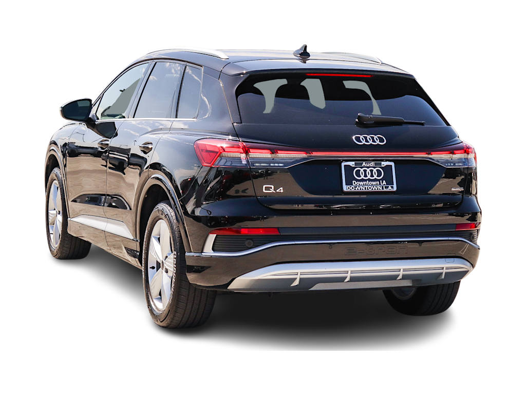 Thumbnail: 2023 Audi Q4 e-tron - 3