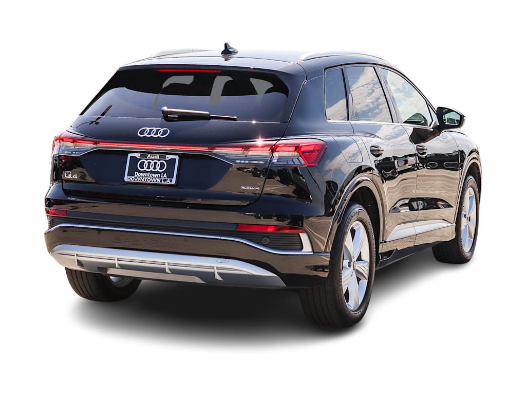 Thumbnail: 2023 Audi Q4 e-tron - 11