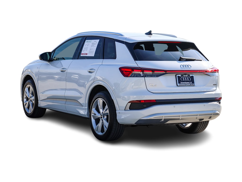 Thumbnail: 2023 Audi Q4 e-tron - 3
