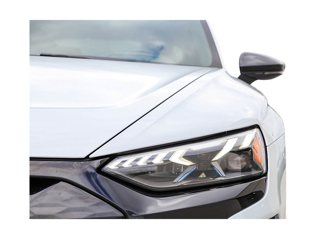 Thumbnail: 2022 Audi e-tron GT - 19