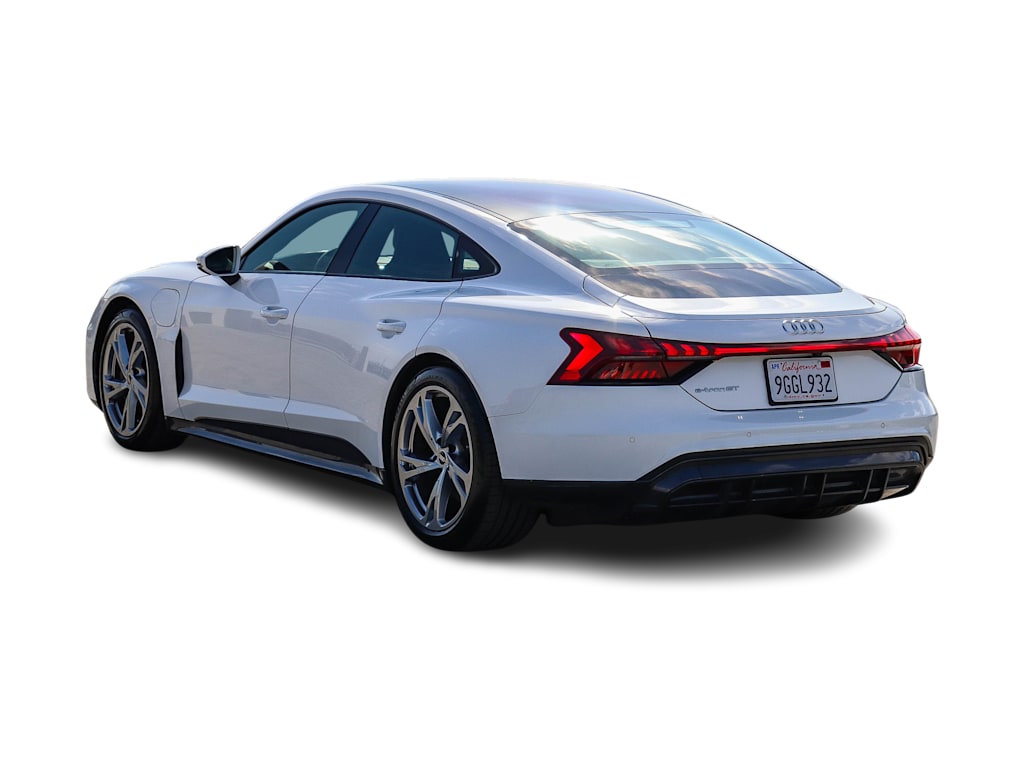 Thumbnail: 2022 Audi e-tron GT - 3
