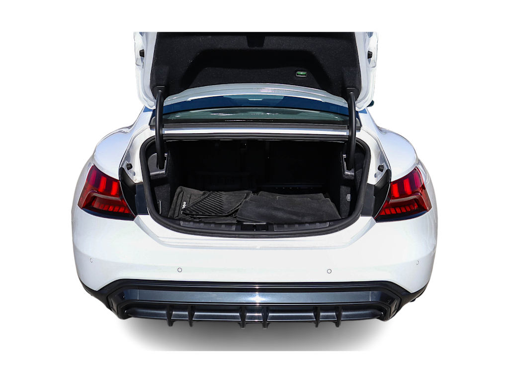 Thumbnail: 2022 Audi e-tron GT - 14