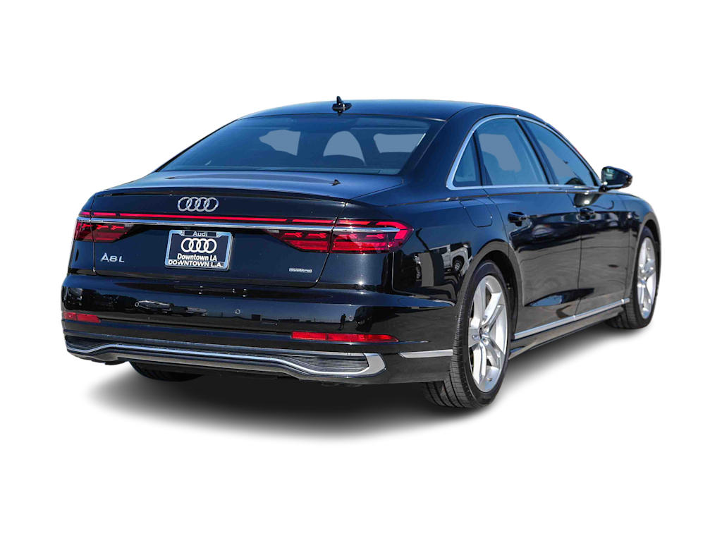 Thumbnail: 2025 Audi A8 - 22