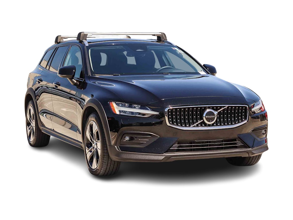 Thumbnail: 2023 Volvo V60 - 17