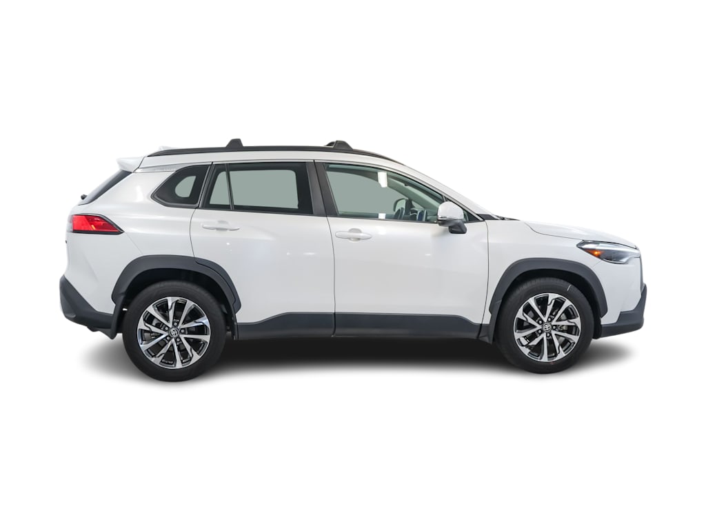 Thumbnail: 2023 Toyota Corolla Cross - 18