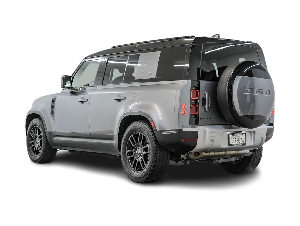 Thumbnail: 2023 Land Rover Defender - 4