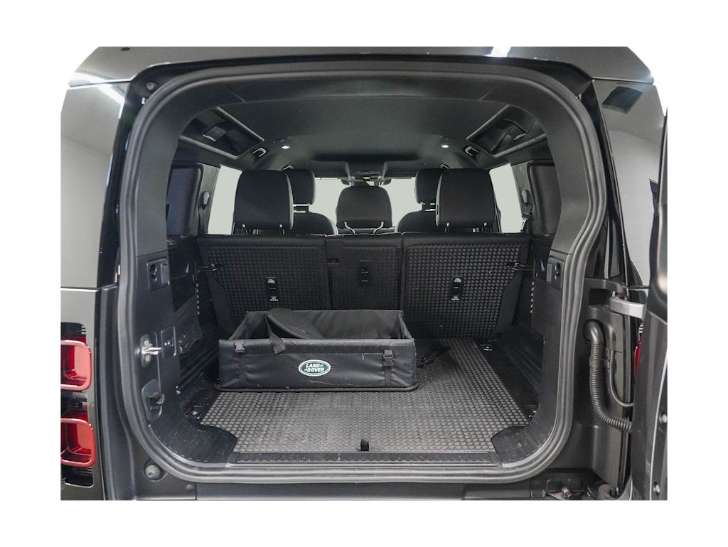 Thumbnail: 2023 Land Rover Defender - 15