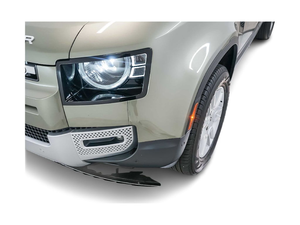 Thumbnail: 2025 Land Rover Defender - 25