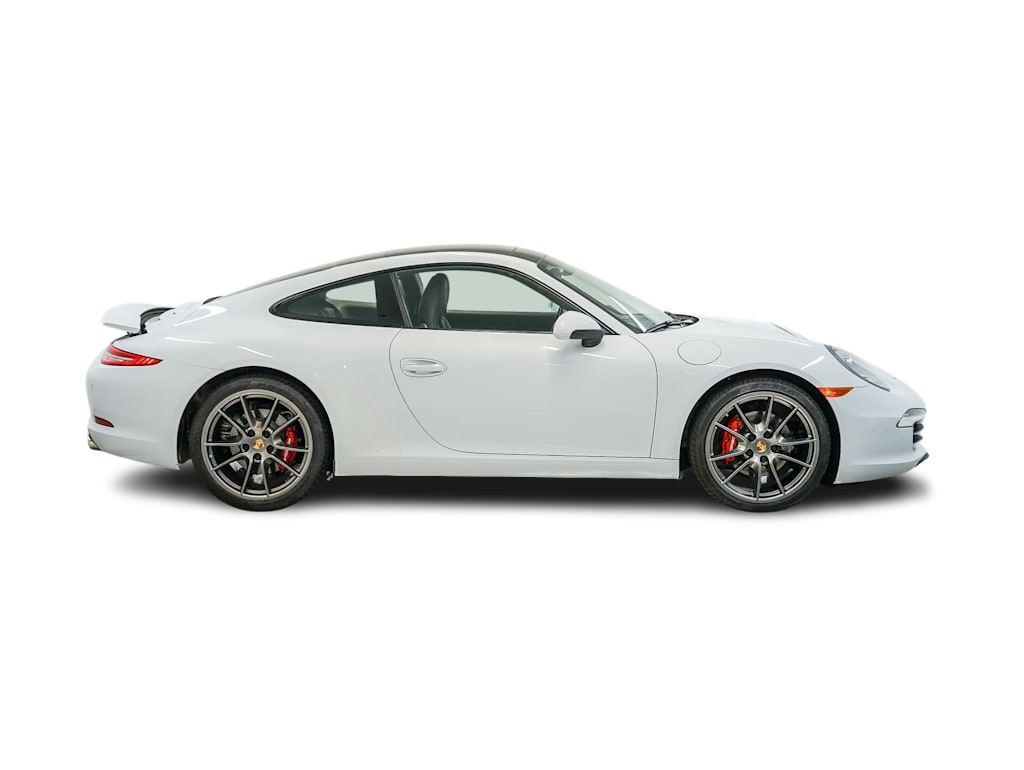 Thumbnail: 2016 Porsche 911 - 17