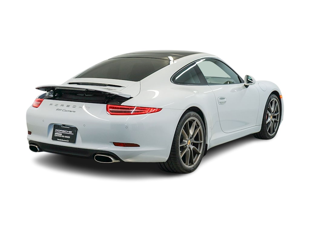 Thumbnail: 2016 Porsche 911 - 18