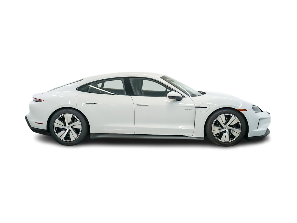 Thumbnail: 2026 Porsche Taycan - 17