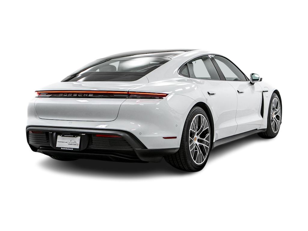 Thumbnail: 2026 Porsche Taycan - 15
