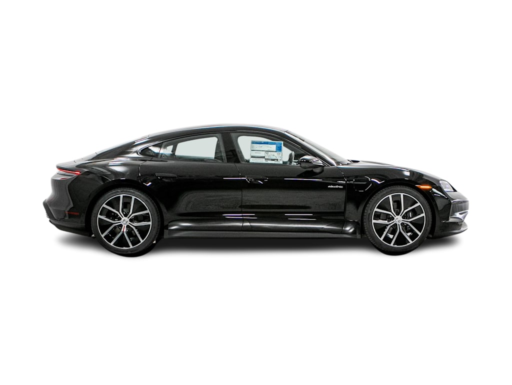 Thumbnail: 2026 Porsche Taycan - 16