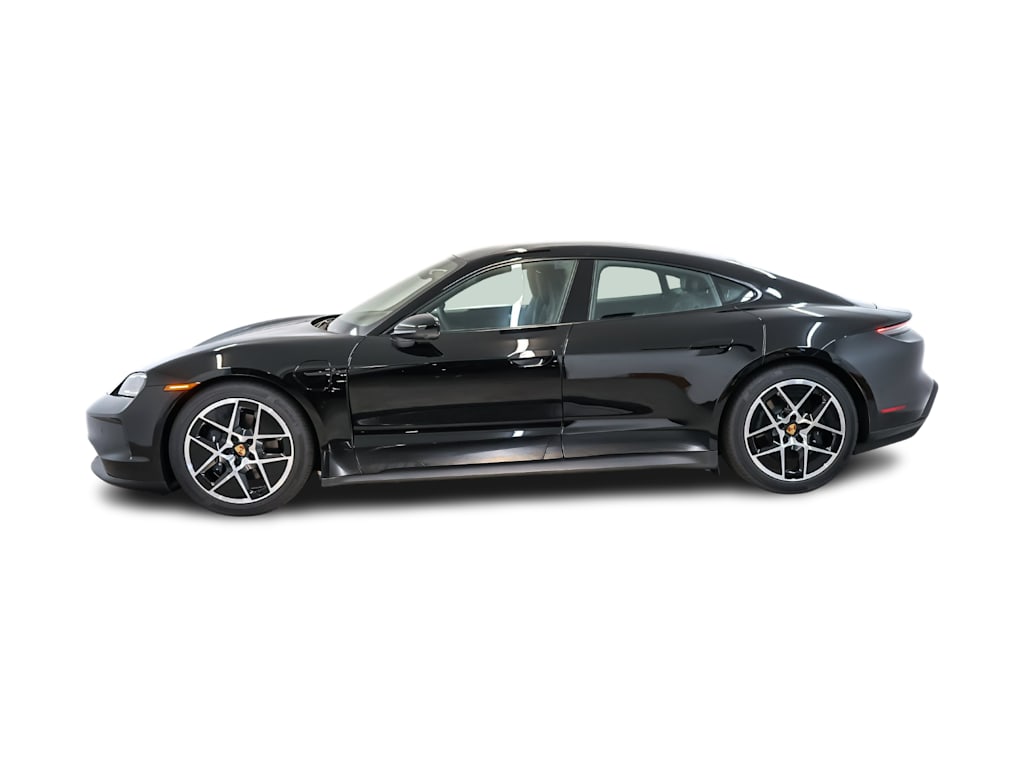 Thumbnail: 2026 Porsche Taycan - 3