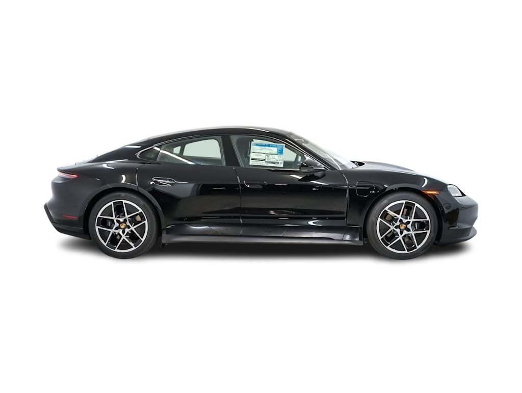 Thumbnail: 2026 Porsche Taycan - 17