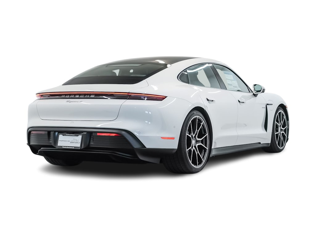 Thumbnail: 2026 Porsche Taycan - 18