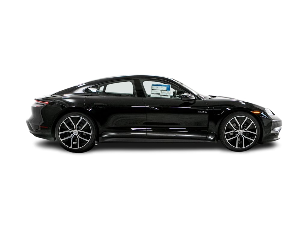 Thumbnail: 2026 Porsche Taycan - 17