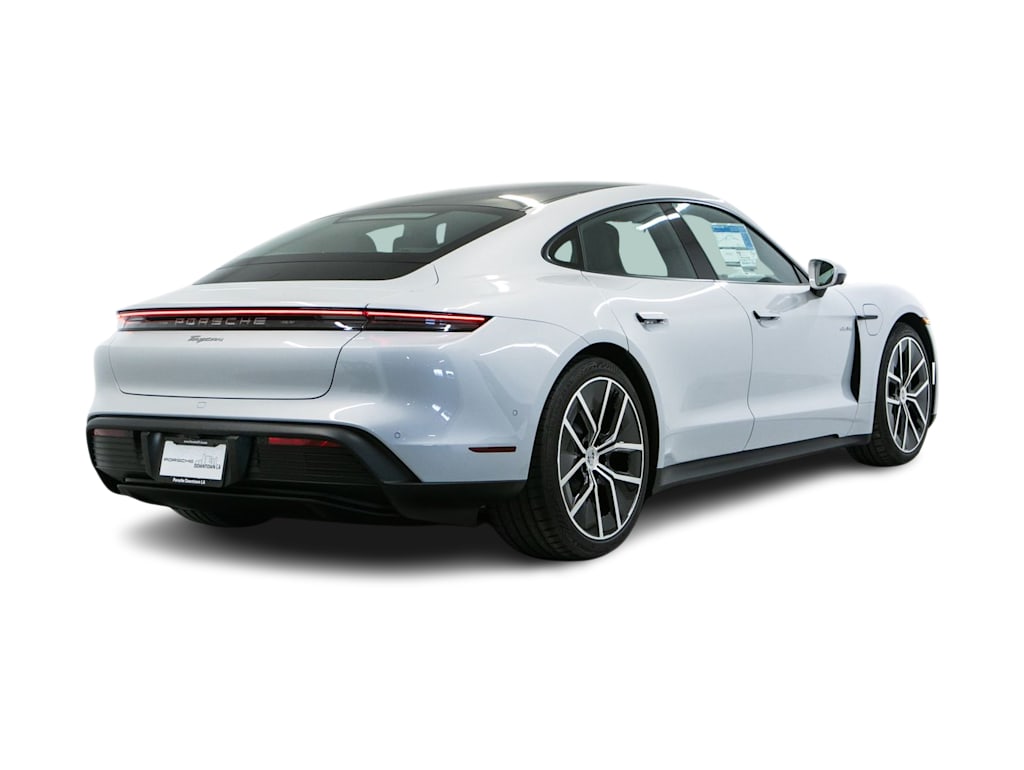 Thumbnail: 2026 Porsche Taycan - 17
