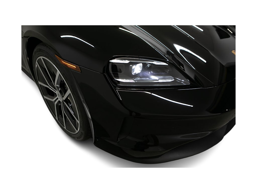 Thumbnail: 2026 Porsche Taycan - 19