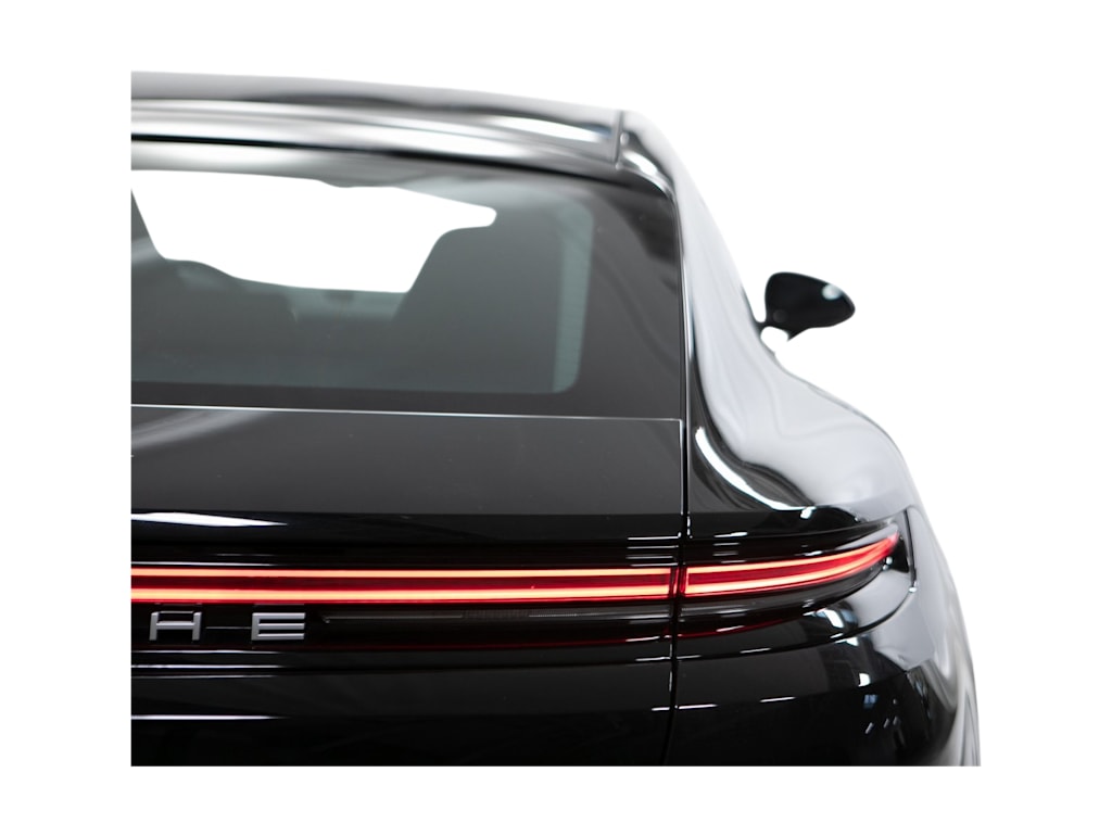 Thumbnail: 2025 Porsche Panamera - 36