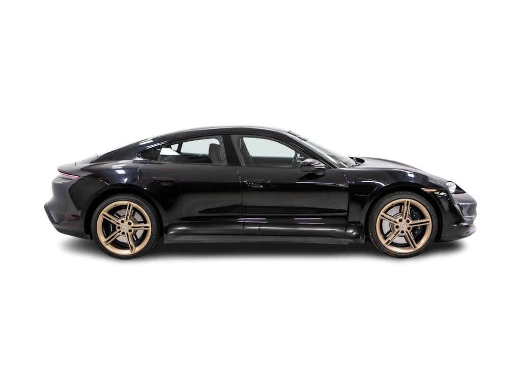 Thumbnail: 2022 Porsche Taycan - 15