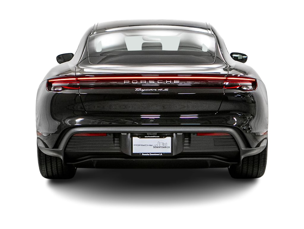Thumbnail: 2026 Porsche Taycan - 15