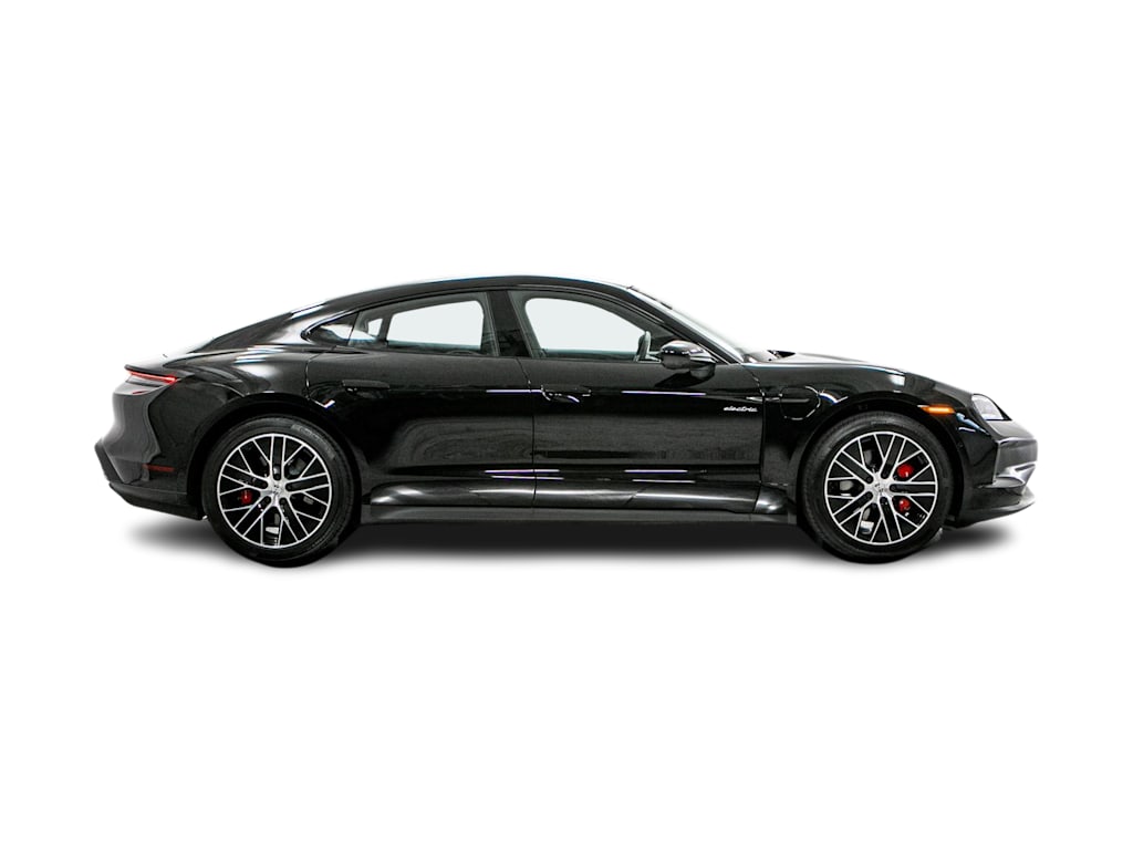 Thumbnail: 2026 Porsche Taycan - 17
