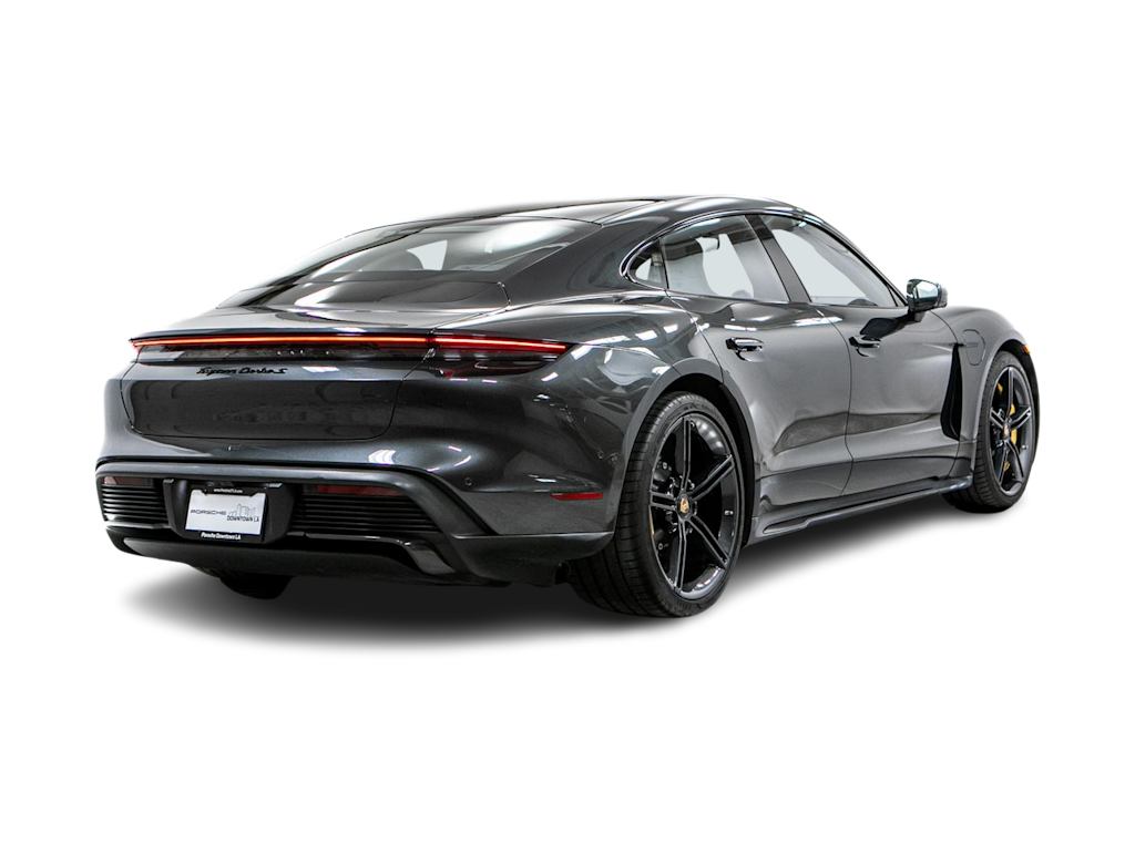 Thumbnail: 2022 Porsche Taycan - 16