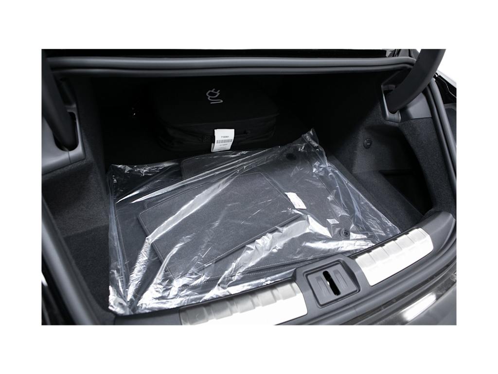 Thumbnail: 2026 Porsche Taycan - 14