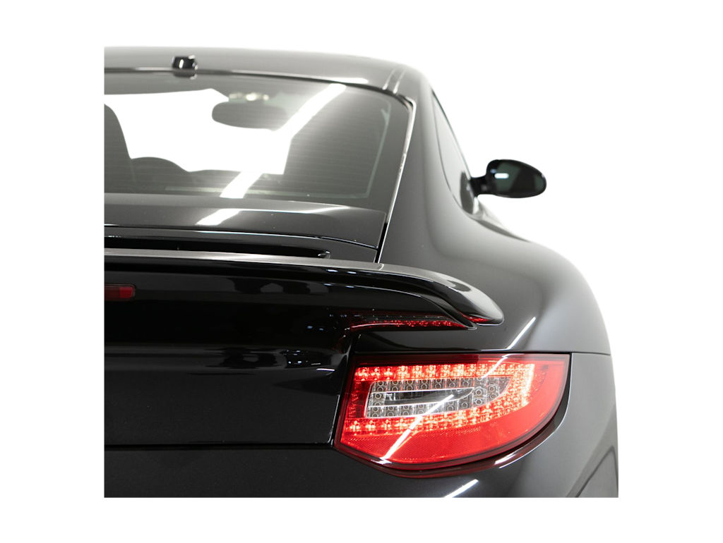 Thumbnail: 2011 Porsche 911 - 33