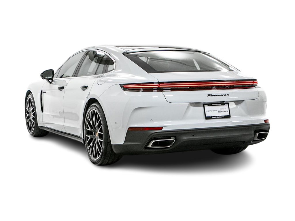 Thumbnail: 2026 Porsche Panamera - 4