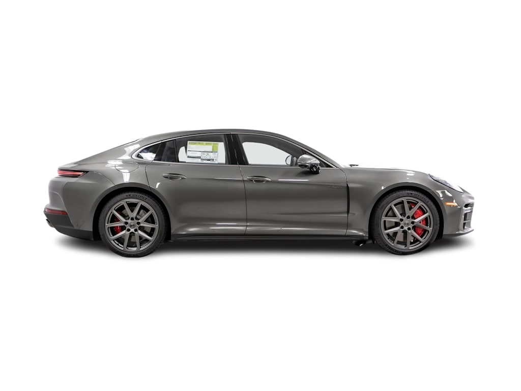 Thumbnail: 2026 Porsche Panamera - 17