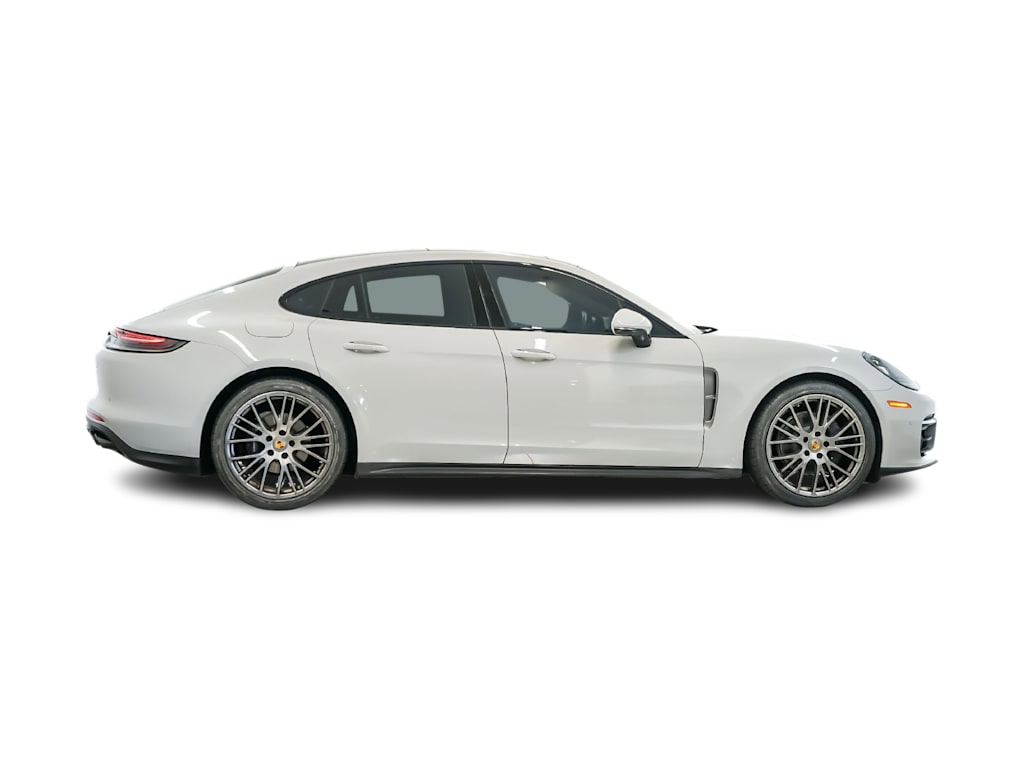Thumbnail: 2023 Porsche Panamera - 21