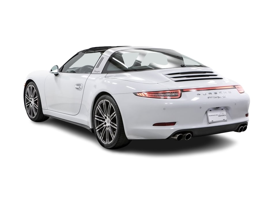 Thumbnail: 2015 Porsche 911 - 4