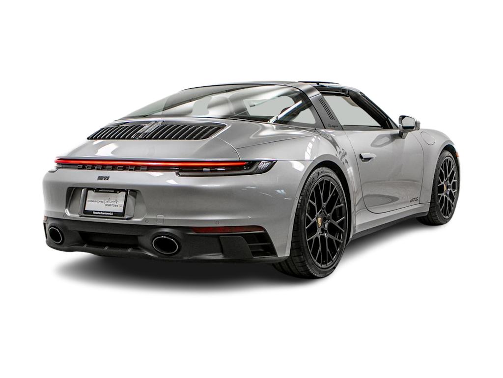 Thumbnail: 2022 Porsche 911 - 16