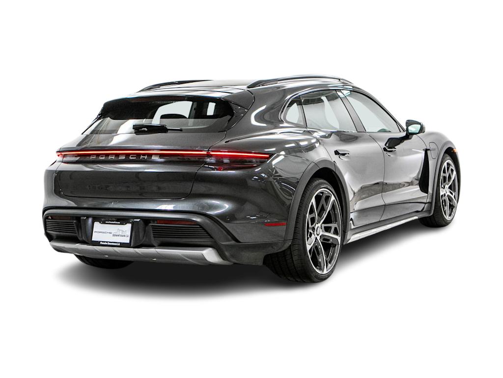 Thumbnail: 2023 Porsche Taycan - 17