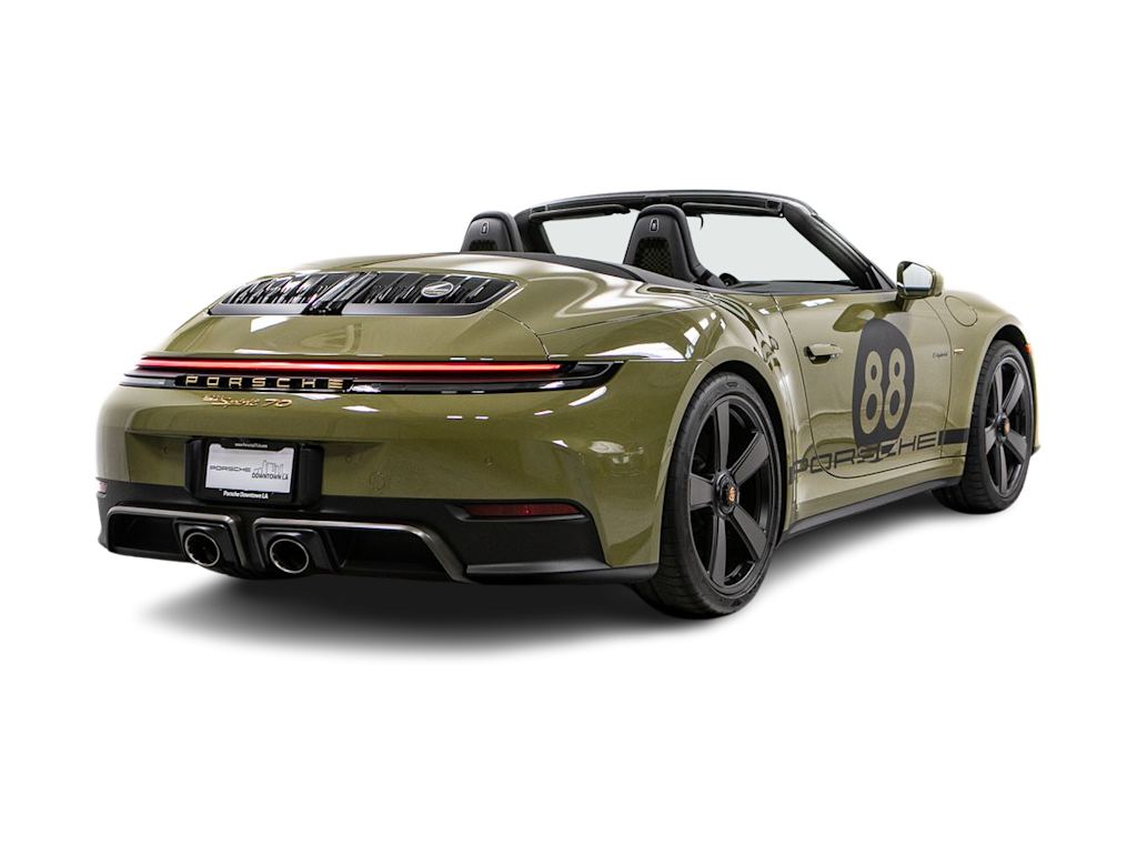 Thumbnail: 2026 Porsche 911 - 15
