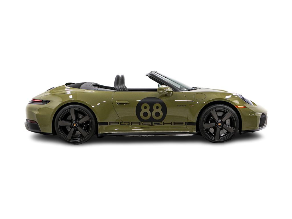 Thumbnail: 2026 Porsche 911 - 16