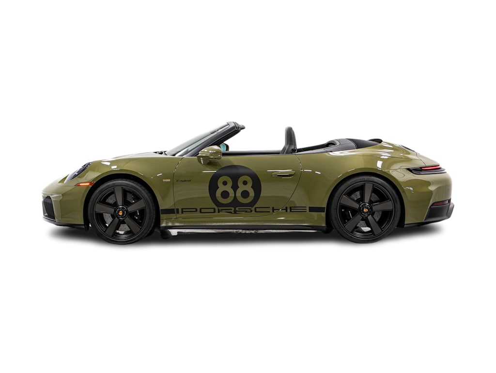Thumbnail: 2026 Porsche 911 - 3