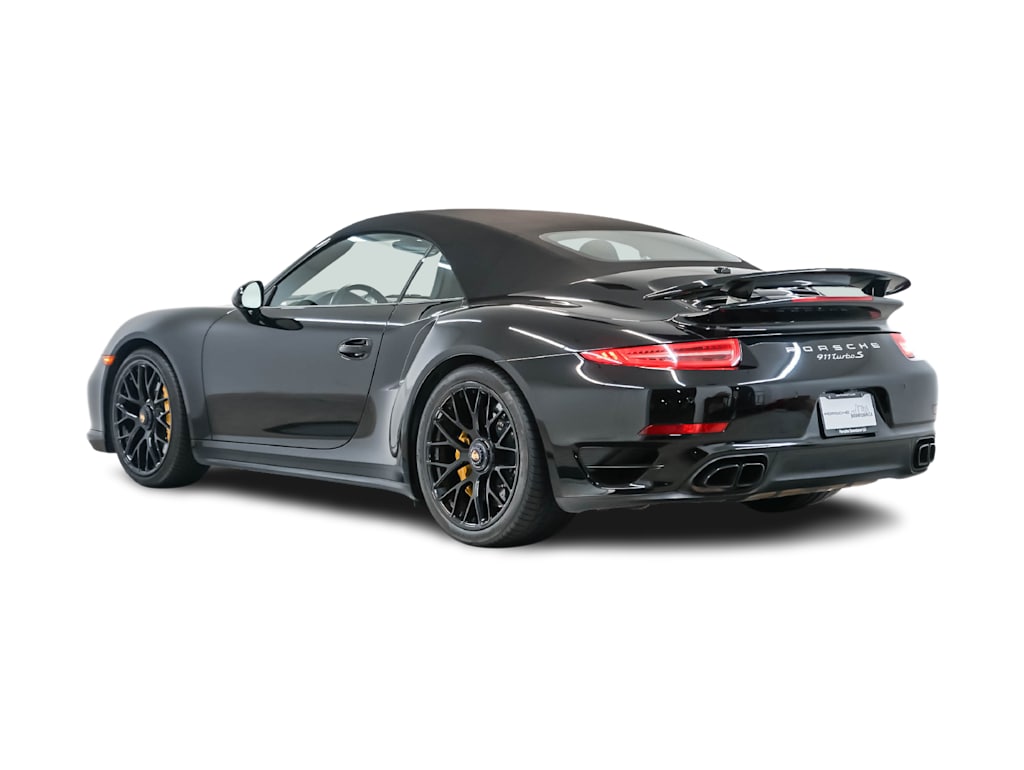Thumbnail: 2015 Porsche 911 - 4