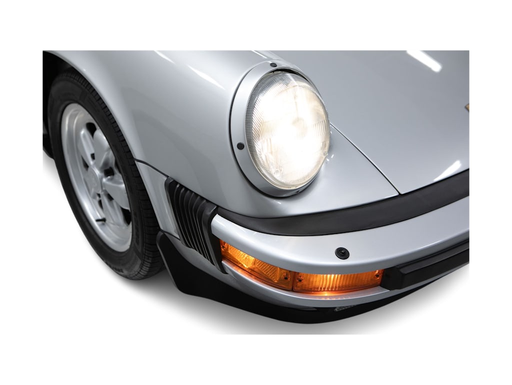 Thumbnail: 1989 Porsche 911 - 15