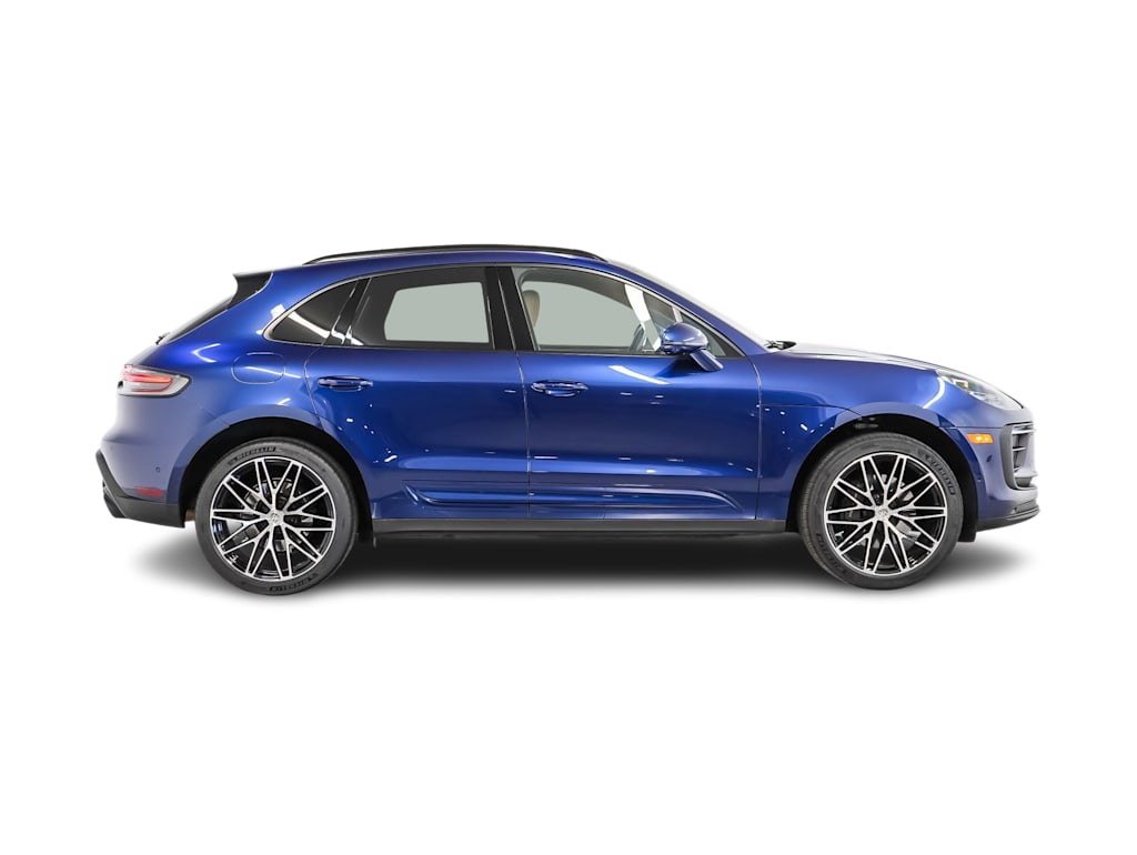 Thumbnail: 2024 Porsche Macan - 20