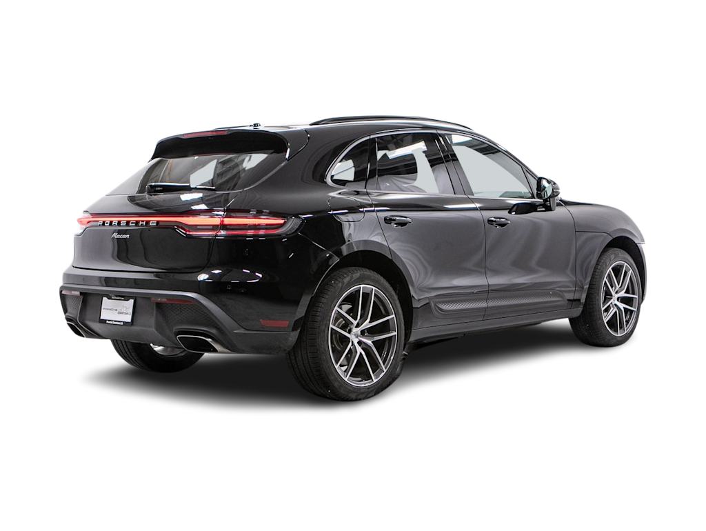 Thumbnail: 2024 Porsche Macan - 15