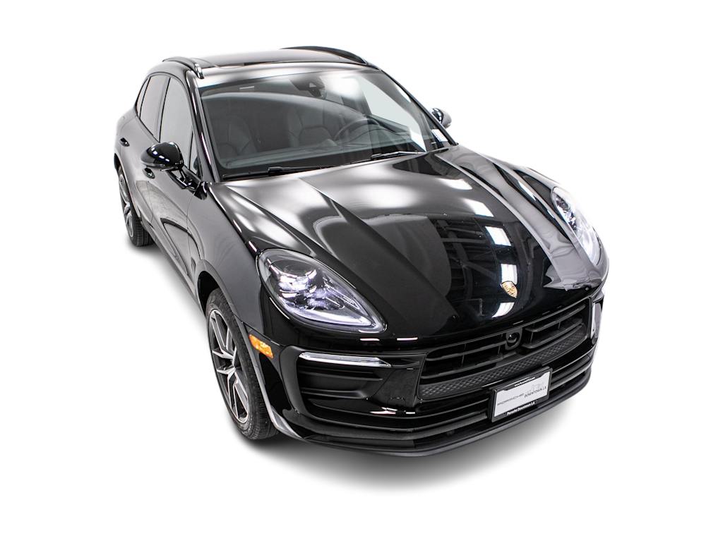 Thumbnail: 2024 Porsche Macan - 37