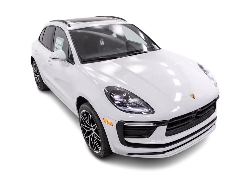 Thumbnail: 2026 Porsche Macan - 25