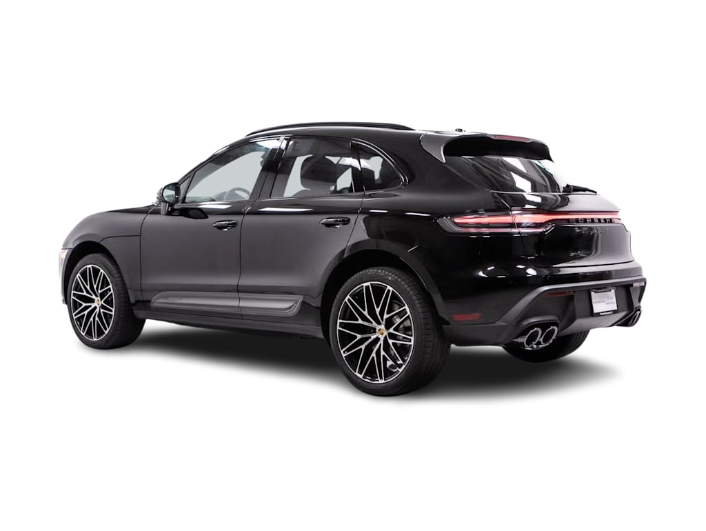 Thumbnail: 2026 Porsche Macan - 4