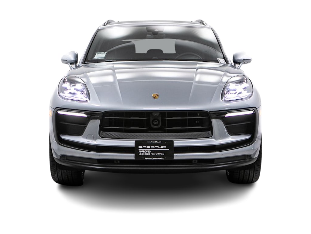 Thumbnail: 2026 Porsche Macan - 18