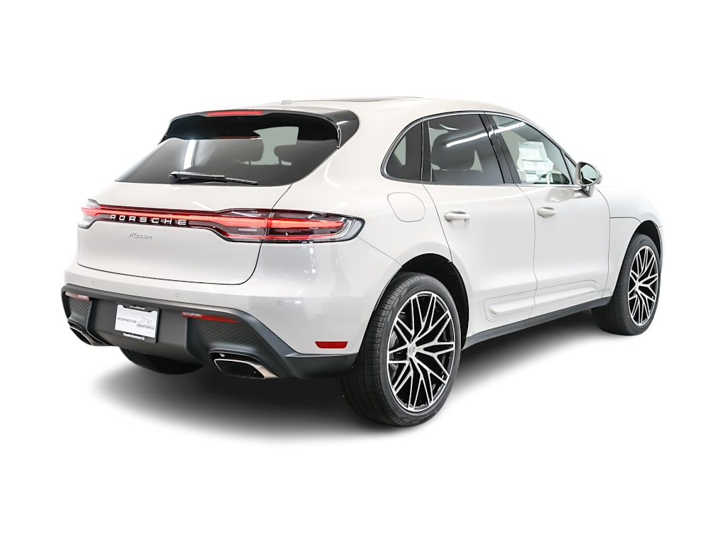 Thumbnail: 2026 Porsche Macan - 22