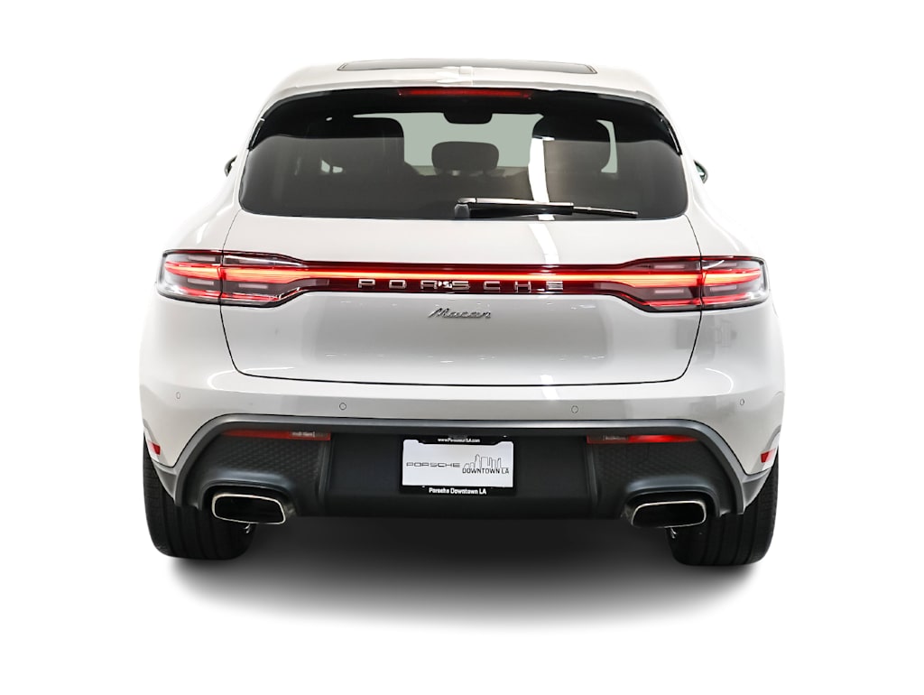 Thumbnail: 2026 Porsche Macan - 5