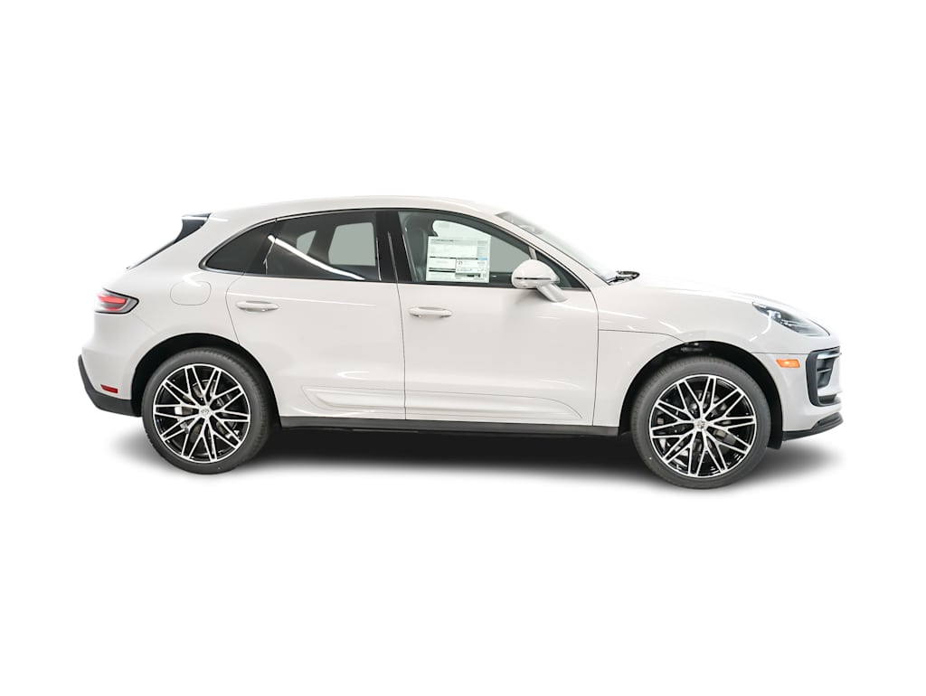Thumbnail: 2026 Porsche Macan - 21